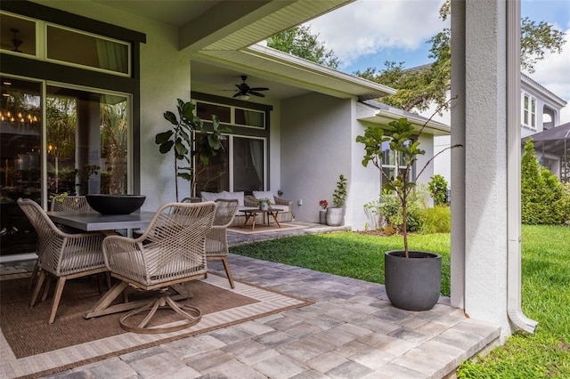 5314 Alafia Falls Dr, Lithia, FL 33547 - view of patio / terrace featuring a ceiling fan and outdoor dining area