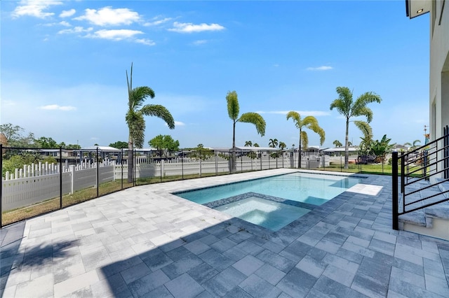 6522 Simone Shores Cir, Apollo Beach, FL 33572 - view of pool featuring a patio area and a pool with connected hot tub