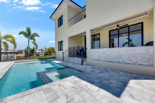 6522 Simone Shores Cir, Apollo Beach, FL 33572 - view of pool with a ceiling fan, a patio area, and a pool with connected hot tub