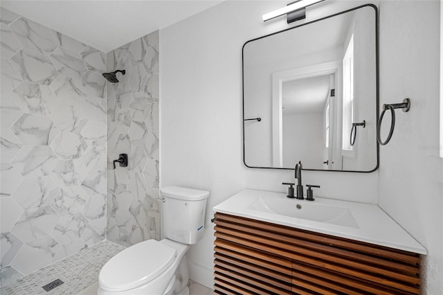 5109 Horton Rd, Plant City, FL 33567 - full bath with toilet, vanity, and tiled shower