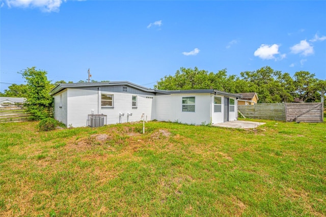 5109 Horton Rd, Plant City, FL 33567 - back of property featuring a patio area