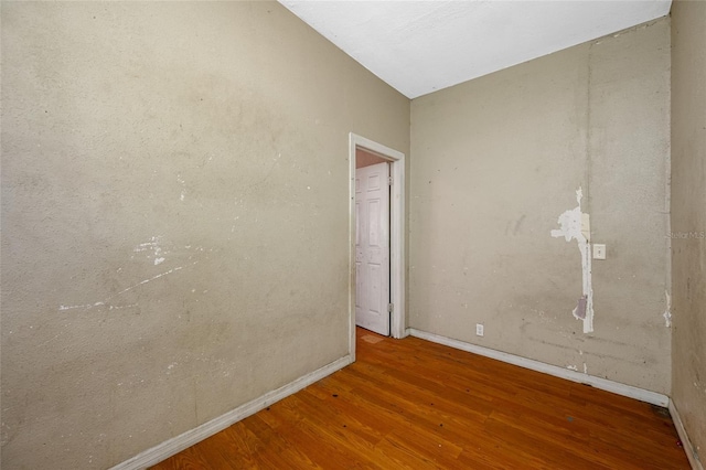 5109 Horton Rd, Plant City, FL 33567 - spare room featuring wood finished floors and baseboards