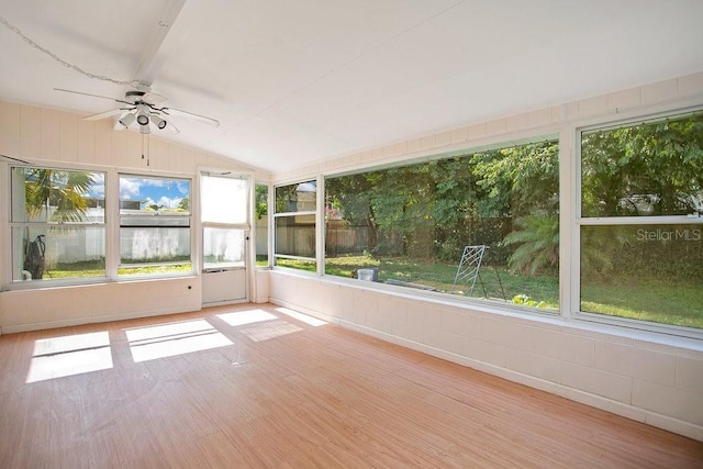 1511 Ave F NE, Winter Haven, FL 33881 - unfurnished sunroom featuring ceiling fan and lofted ceiling