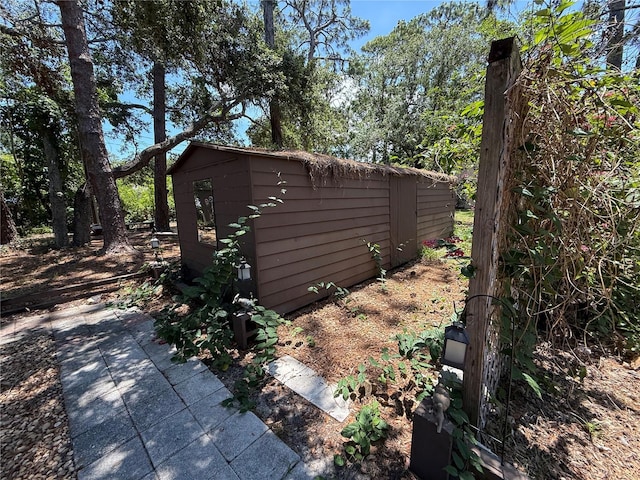2033 Aaron Pl, Clearwater, FL 33760 - view of side of property
