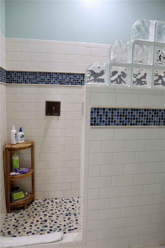 24197 Treasure Island Blvd, Punta Gorda, FL 33955 - bathroom with walk in shower