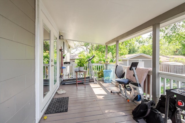 8517 N Branch Ave, Tampa, FL 33604 - view of wooden deck