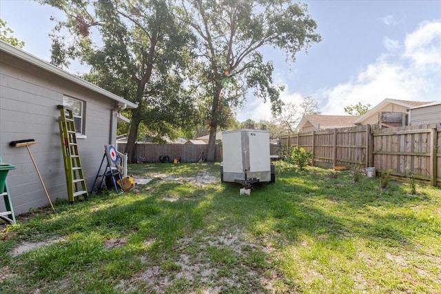 8517 N Branch Ave, Tampa, FL 33604 - view of yard