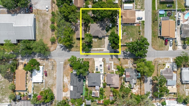 8517 N Branch Ave, Tampa, FL 33604 - aerial view of residential area featuring property parcel outlined