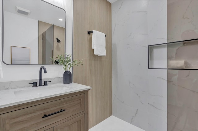 323 48th St NW, Bradenton, FL 34209 - full bath with vanity and a shower