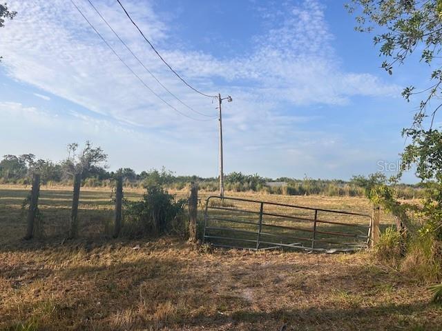 820 Stephens Rd, Ruskin, FL 33570 - photo 3
