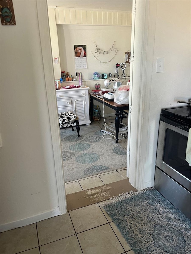6220 Massachusetts Ave, New Port Richey, FL 34653 - bathroom featuring tile patterned flooring