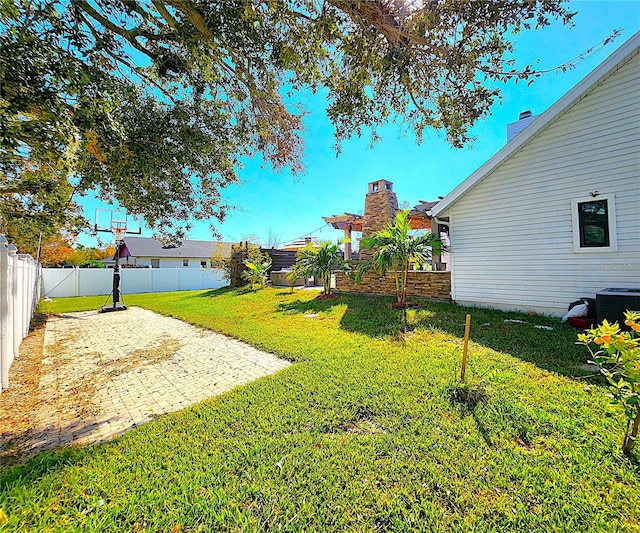1608 20th Ave W, Palmetto, FL 34221 - view of yard with a patio area