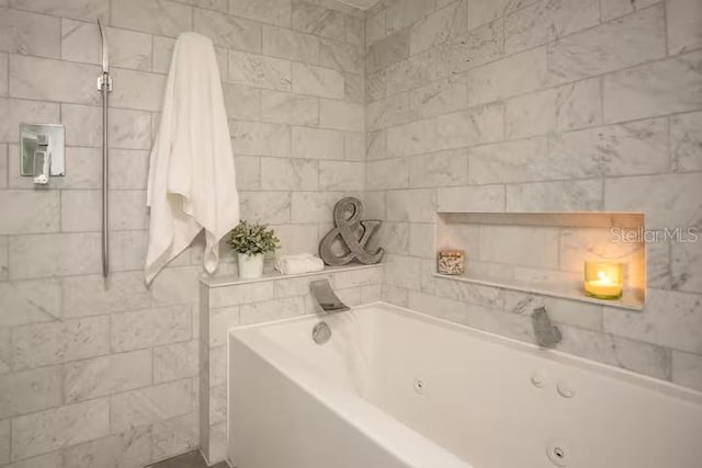 5701 Bahia Del Mar Cir Unit 108, Saint Petersburg, FL 33715 - bathroom with a whirlpool tub
