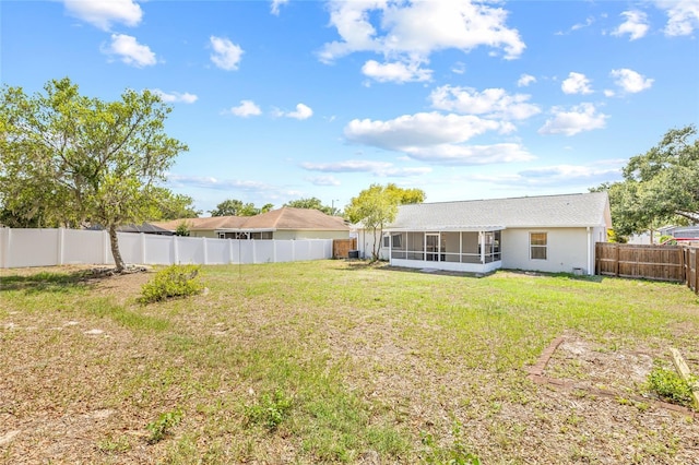10538 Juliano Dr, Riverview, FL 33569 - view of yard featuring a sunroom