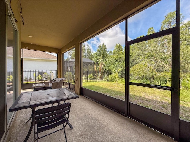 4916 Rolling Green Dr, Wesley Chapel, FL 33543 - sunroom / solarium featuring healthy amount of natural light