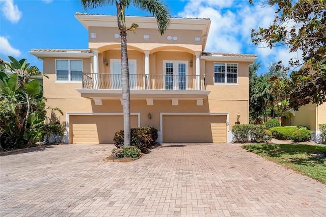 191 Banyan Bay Dr, Saint Petersburg, FL 33705 - photo 2