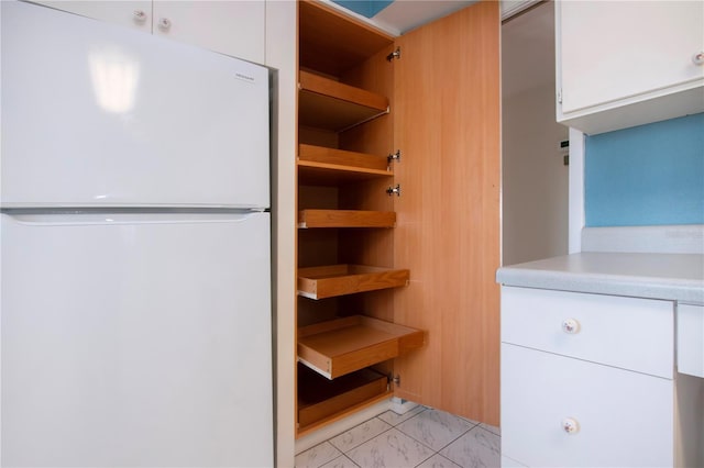 1009 Andover Cir, Sun City Center, FL 33573 - view of pantry