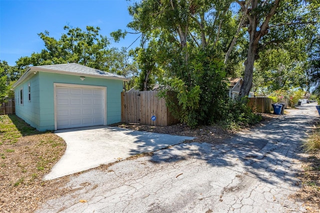 4531 7th Ave N, Saint Petersburg, FL 33713 - detached garage with concrete driveway