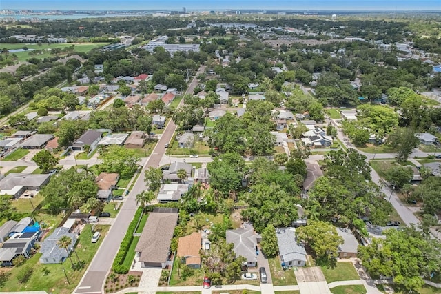 1015 13th Ave NW, Largo, FL 33770 - aerial view of property and surrounding area featuring nearby suburban area