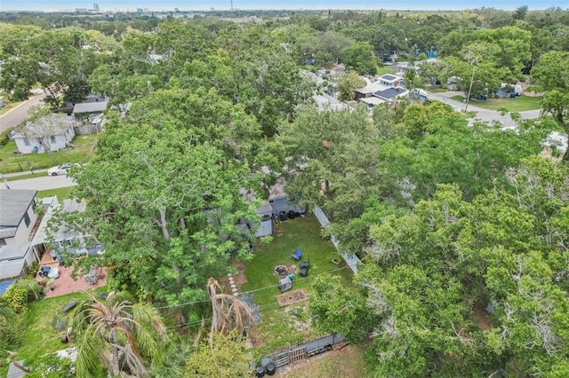 1015 13th Ave NW, Largo, FL 33770 - view of property location featuring a heavily wooded area