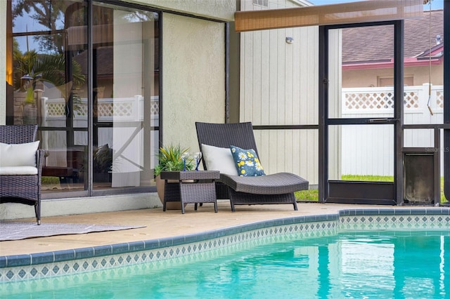 12470 93rd St, Largo, FL 33773 - outdoor pool featuring a patio area
