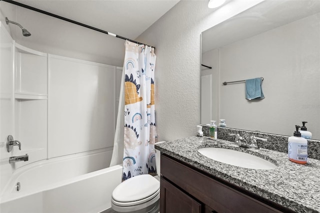 7839 N Quibble Ave, Citrus Springs, FL 34434 - full bath featuring a textured wall, vanity, shower / tub combo, and toilet