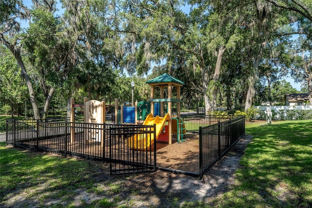37712 Aaralyn Rd, Zephyrhills, FL 33542 - view of community playground