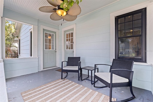 2519 1st Ave N, Saint Petersburg, FL 33713 - porch with a ceiling fan
