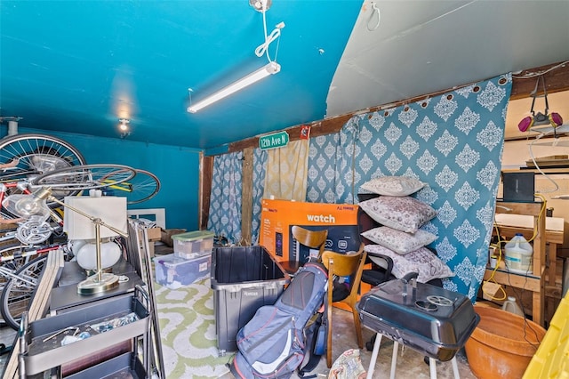 2519 1st Ave N, Saint Petersburg, FL 33713 - view of game room