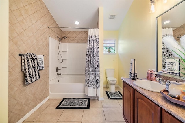 6736 Breezy Palm Dr, Riverview, FL 33578 - full bathroom featuring baseboards, tile patterned flooring, toilet, vanity, and recessed lighting