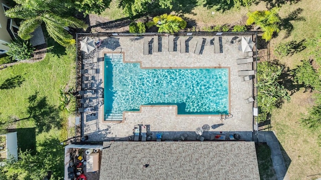 6736 Breezy Palm Dr, Riverview, FL 33578 - view from above of property with a pool