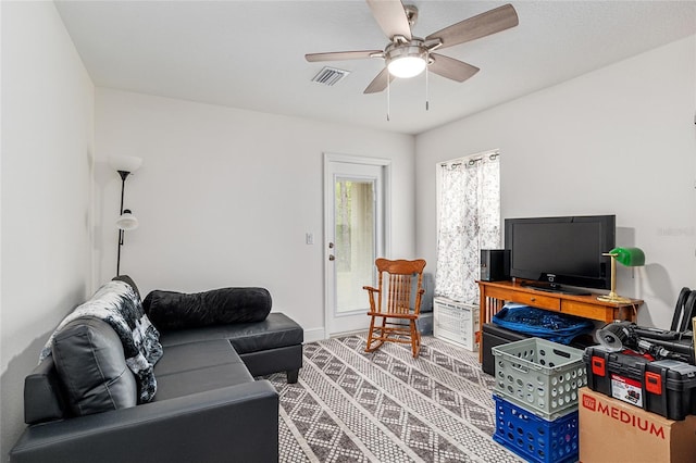 5032 N Crossgate Pt, Beverly Hills, FL 34465 - living area featuring ceiling fan