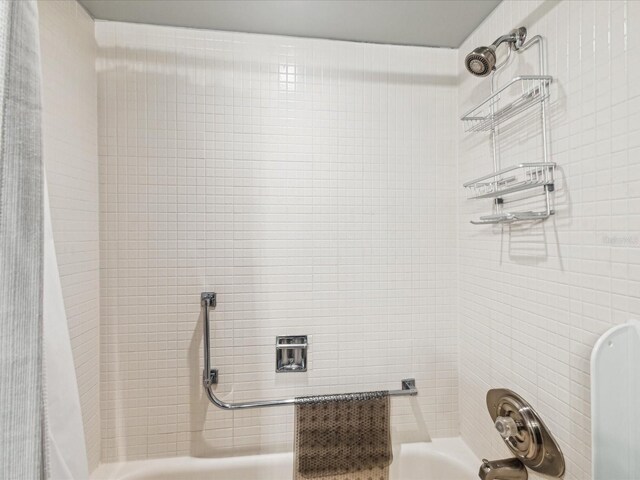 10216 Regal Dr Unit 409, Largo, FL 33774 - bathroom with shower / tub combination