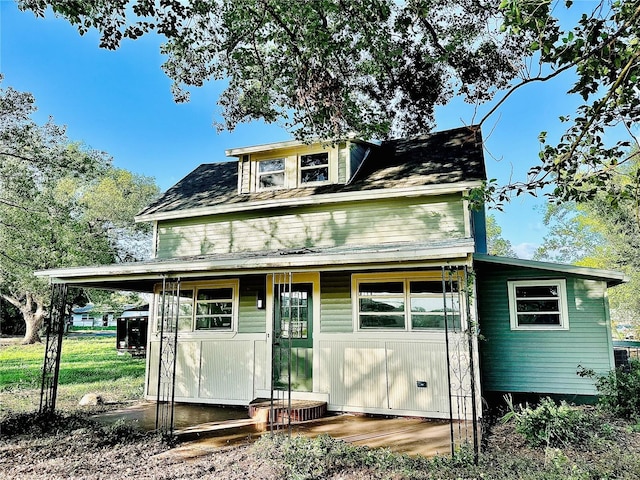 5654 12th St, Zephyrhills, FL 33542 - view of rear view of house