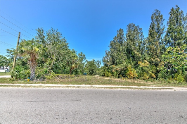 413 Railroad St, Wimauma, FL 33598