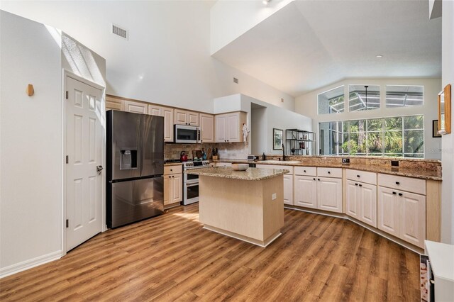 4797 Stonebriar Dr, Oldsmar, FL 34677 - photo 14