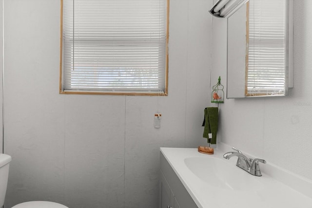 1226 S Telephone Point Rd, Inverness, FL 34450 - half bathroom featuring toilet and vanity