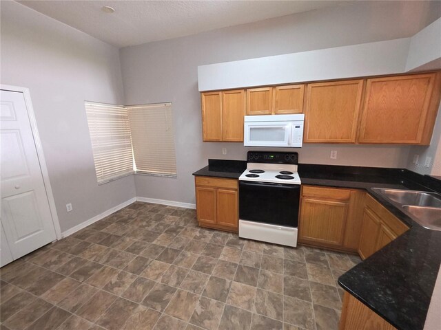 2614 Queen Alberta Dr, Valrico, FL 33594 - photo 3