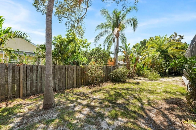 970 Ridgewood Ter, Tarpon Springs, FL 34689 - view of yard