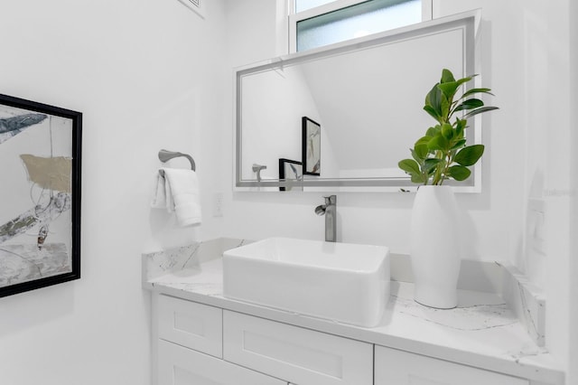 3616 W Anderson Ave, Tampa, FL 33611 - bathroom with vanity