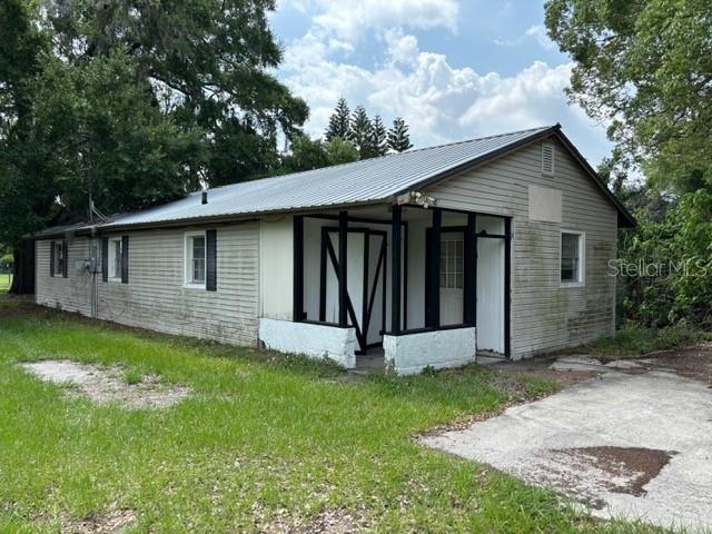 408 S Orange Ave, Fort Meade, FL 33841 - photo 3