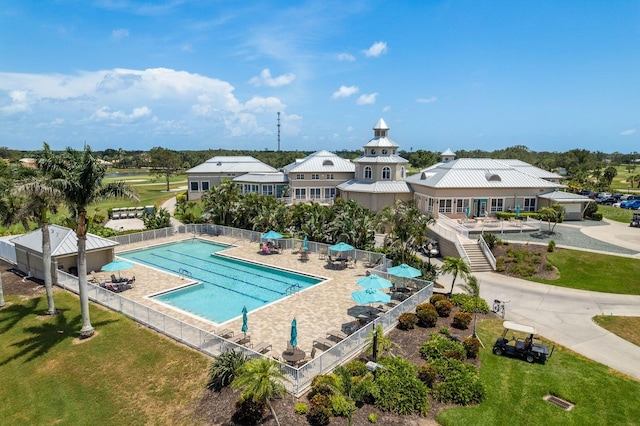 987 Chickadee Dr, Venice, FL 34285 - community pool featuring stairs