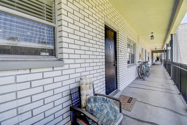 4050 4th St N Unit 205, Saint Petersburg, FL 33703 - view of covered porch