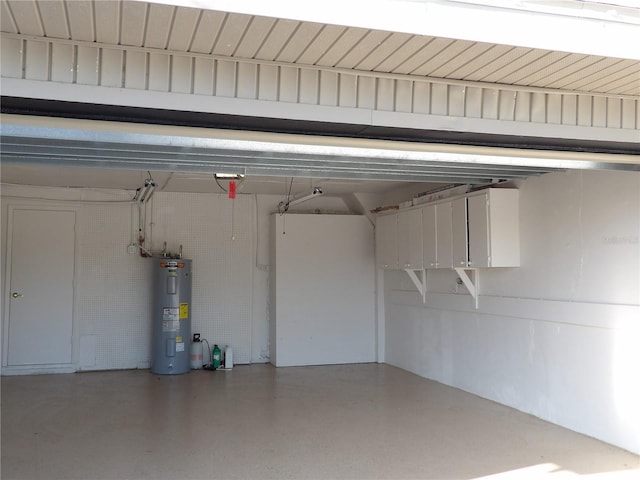 31 Freshwater Dr, Palm Harbor, FL 34684 - garage with electric water heater