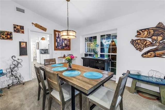 9611 107th Ave N, Largo, FL 33773 - view of carpeted dining area