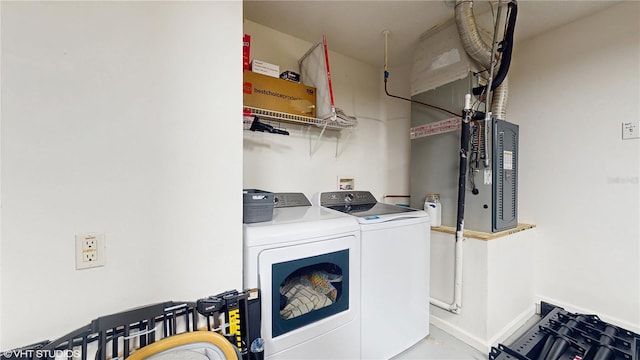 19635 Bellehurst Loop, Land O Lakes, FL 34638 - laundry area with washing machine and dryer and baseboards