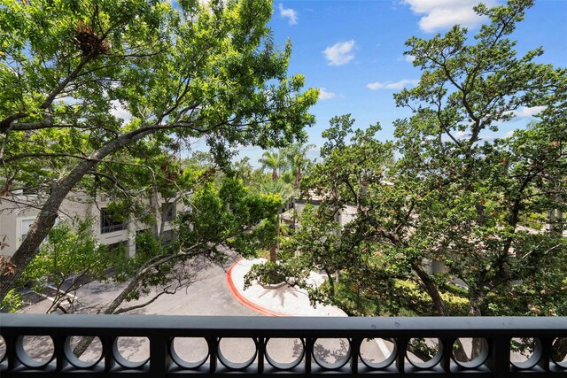 727 Coral Reef Dr, Tampa, FL 33602 - photo 32