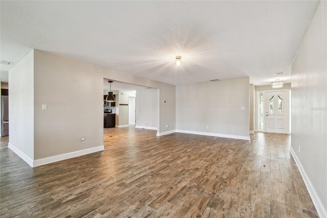 1175 San Carlos Ave NE, Saint Petersburg, FL 33702 - photo 7