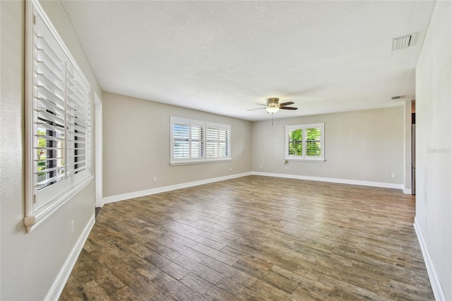 1175 San Carlos Ave NE, Saint Petersburg, FL 33702 - photo 8