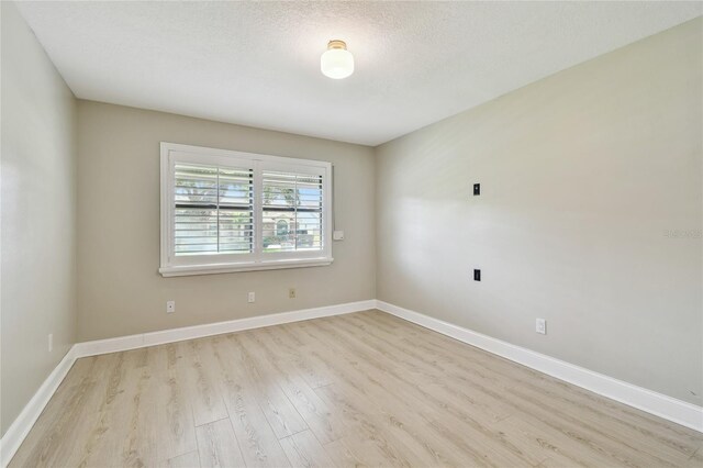 1175 San Carlos Ave NE, Saint Petersburg, FL 33702 - photo 35